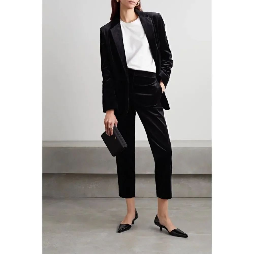 NWT Theory Treeca Slim Cropped Stretch Velvet Pant in Black, Size 00